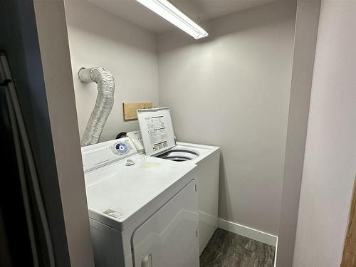 623 Mcpherson Street, Thunder Bay, ON - Indoor Photo Showing Laundry Room