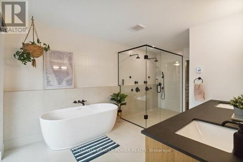 1509 Ryersie Rd, London, ON - Indoor Photo Showing Bathroom