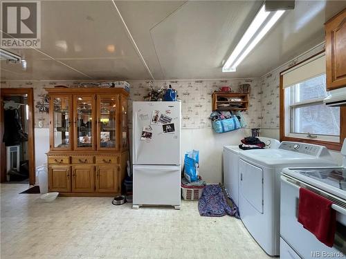 27 King Street, Grand Manan, NB - Indoor Photo Showing Laundry Room