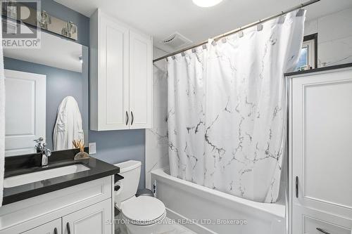 40 Lamberton Blvd, Toronto, ON - Indoor Photo Showing Bathroom