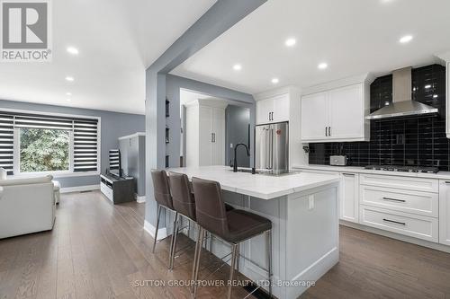 40 Lamberton Blvd, Toronto, ON - Indoor Photo Showing Kitchen With Upgraded Kitchen