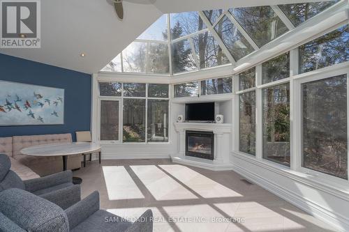 816 Meadow Wood Rd, Mississauga, ON - Indoor With Fireplace