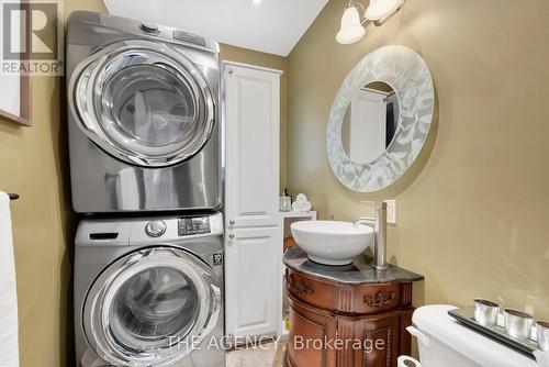 924 Union Street, Kitchener, ON - Indoor Photo Showing Laundry Room