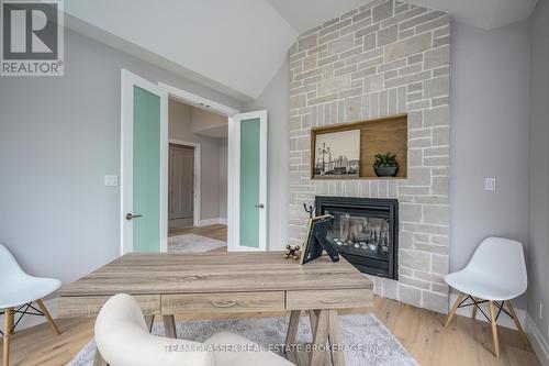 157 Windermere Rd, London, ON - Indoor Photo Showing Living Room With Fireplace