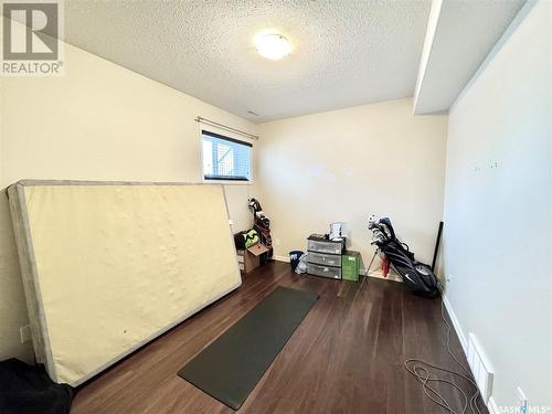 7 211 20Th Street W, Prince Albert, SK - Indoor Photo Showing Other Room