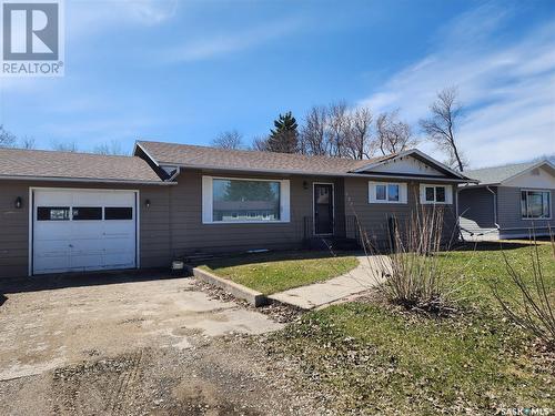 707 Grey Avenue, Grenfell, SK - Outdoor With Facade