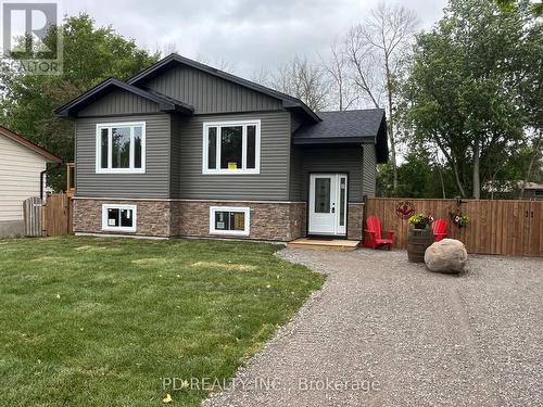 20 Queen Street S, Kawartha Lakes, ON - Indoor Photo Showing Gym Room