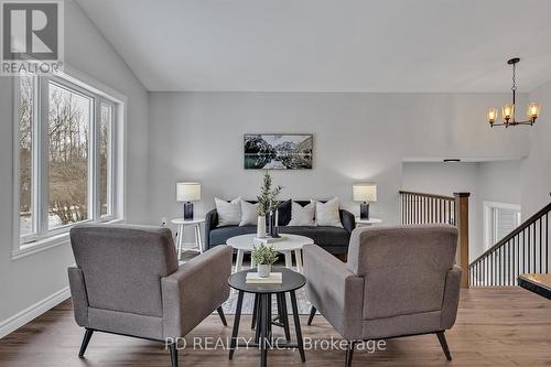 20 Queen Street S, Kawartha Lakes, ON - Indoor Photo Showing Dining Room