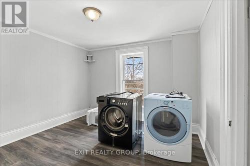 18 Stone Street, Belleville, ON - Indoor Photo Showing Laundry Room