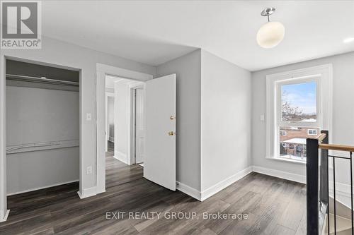 18 Stone Street, Belleville, ON - Indoor Photo Showing Other Room