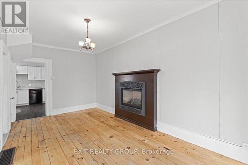 18 Stone Street, Belleville, ON - Indoor With Fireplace