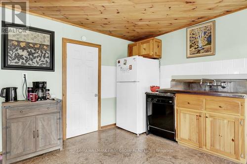 6005 County Rd 41, Stone Mills, ON - Indoor Photo Showing Kitchen