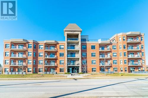 #205 -58 Glenelg St W, Kawartha Lakes, ON - Outdoor With Balcony With Facade
