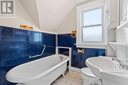 149 Princess Street, Port Colborne, ON - Indoor Photo Showing Bathroom