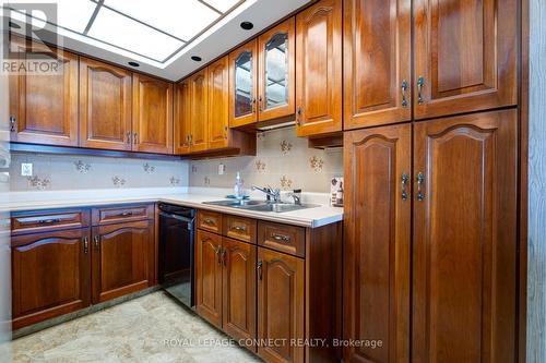 #1701 -121 Ling Rd, Toronto, ON - Indoor Photo Showing Kitchen With Double Sink