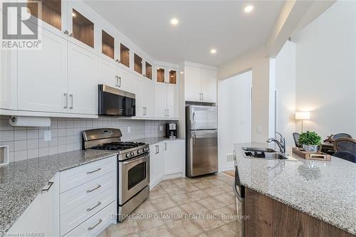 25 Waterview Road, Wasaga Beach, ON - Indoor Photo Showing Kitchen With Double Sink With Upgraded Kitchen
