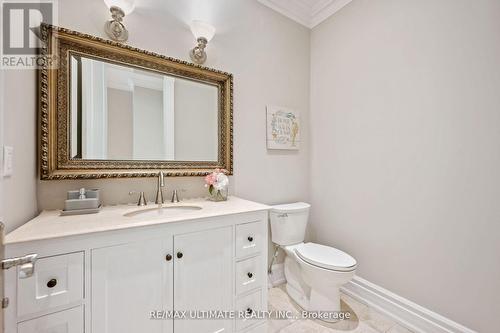 242 Parkview Ave, Toronto, ON - Indoor Photo Showing Bathroom