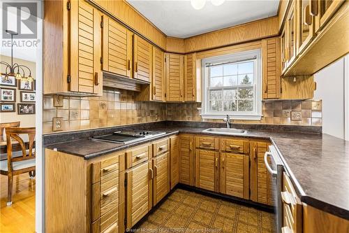 153 Sackville, Shediac, NB - Indoor Photo Showing Kitchen
