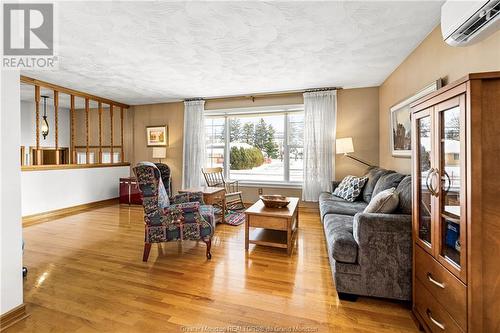 153 Sackville, Shediac, NB - Indoor Photo Showing Living Room