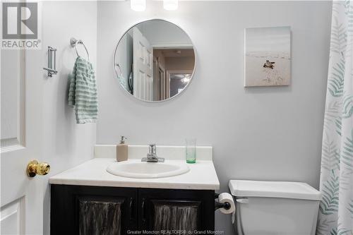 9 Elm Lane, Pointe Du Chene, NB - Indoor Photo Showing Bathroom