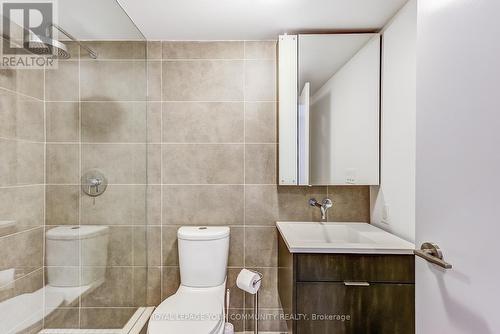 #1001 -508 Wellington St W, Toronto, ON - Indoor Photo Showing Bathroom
