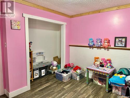 513 2Nd Street E, Spiritwood, SK - Indoor Photo Showing Other Room