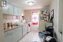 1531 Windsor Avenue Unit# Upper, Windsor, ON  - Indoor Photo Showing Kitchen 