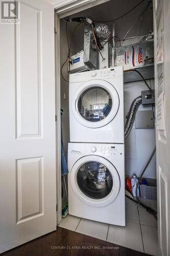 309 - 15277 Yonge Street, Aurora, ON - Indoor Photo Showing Laundry Room