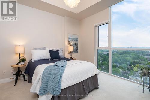 #1904 -1 Hurontario St, Mississauga, ON - Indoor Photo Showing Bedroom