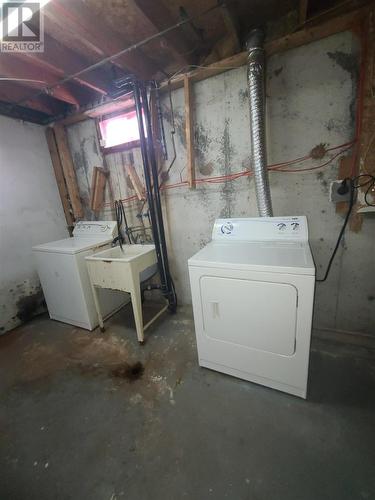 21 Laprairie Cres, Elliot Lake, ON - Indoor Photo Showing Laundry Room