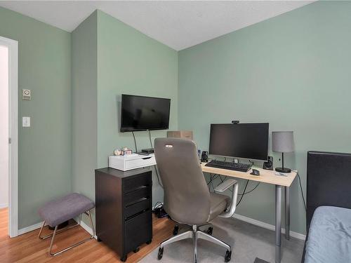 730 Applegate Rd, Campbell River, BC - Indoor Photo Showing Office