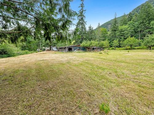 7020 Cowichan Lake Rd, Lake Cowichan, BC - Outdoor