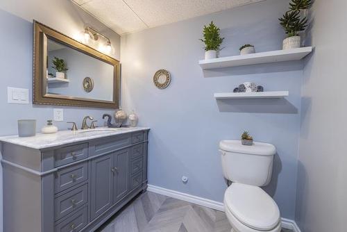 103 2813 Arthur Street E, Thunder Bay, ON - Indoor Photo Showing Bathroom