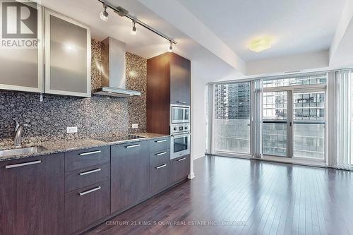 808 - 12 York Street, Toronto, ON - Indoor Photo Showing Kitchen With Upgraded Kitchen