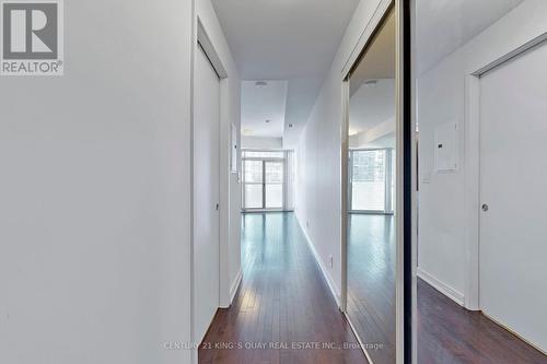 #808 -12 York St, Toronto, ON - Indoor Photo Showing Other Room