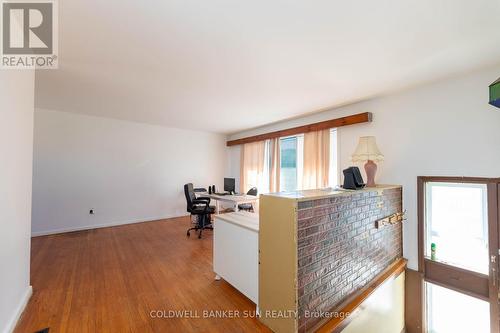 11623 Dixie Rd, Brampton, ON - Indoor Photo Showing Other Room