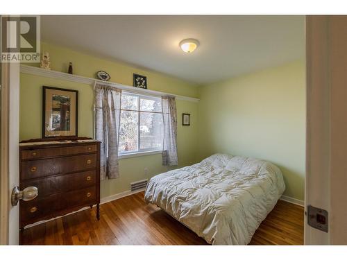 493 Scott Avenue, Penticton, BC - Indoor Photo Showing Bedroom
