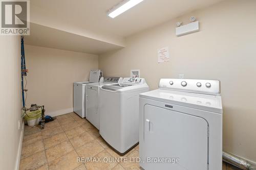 122 Bleecker Ave, Belleville, ON - Indoor Photo Showing Laundry Room