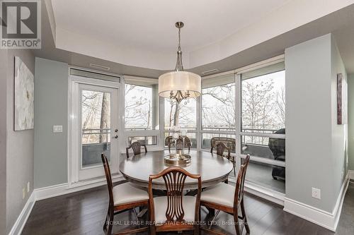 #203 -3500 Lakeshore Rd W, Oakville, ON - Indoor Photo Showing Dining Room