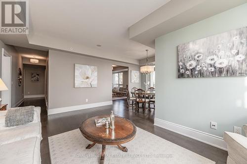 #203 -3500 Lakeshore Rd W, Oakville, ON - Indoor Photo Showing Living Room