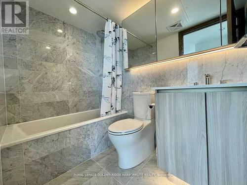 2202 - 17 Bathurst Street, Toronto, ON - Indoor Photo Showing Bathroom