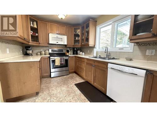 1301 Immanuel Street, Prince Rupert, BC - Indoor Photo Showing Kitchen With Double Sink
