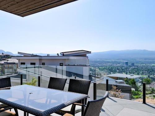 740 Pinehaven Court, Kelowna, BC - Outdoor With Exterior
