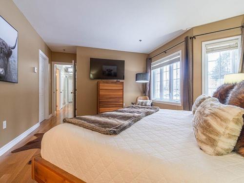 Chambre Ã  coucher principale - 109-1440 Rue Deguire, Mont-Tremblant, QC - Indoor Photo Showing Bedroom