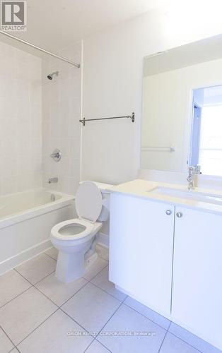 #215 -4700 Highway 7 Rd, Vaughan, ON - Indoor Photo Showing Bathroom