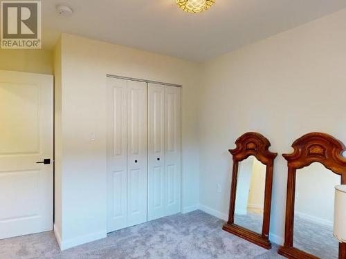 6765 Klahanie Drive, Powell River, BC - Indoor Photo Showing Bedroom