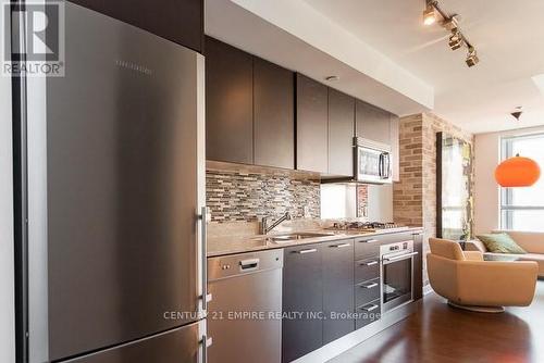 508 - 375 King Street W, Toronto, ON - Indoor Photo Showing Kitchen With Upgraded Kitchen