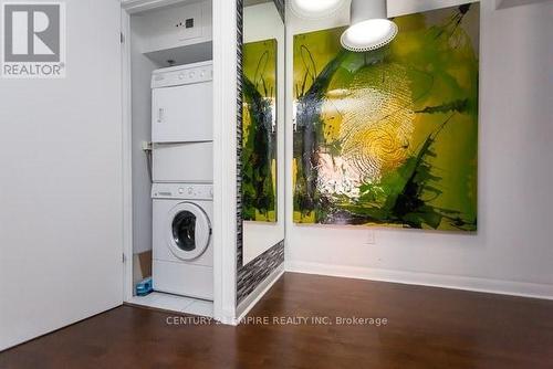 508 - 375 King Street W, Toronto, ON - Indoor Photo Showing Laundry Room