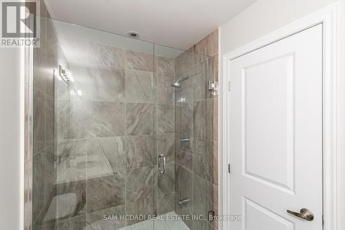 2314 Natasha Circ, Oakville, ON - Indoor Photo Showing Bathroom