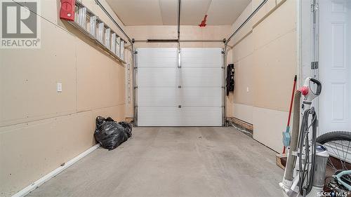 D4 33 Wood Lily Drive, Moose Jaw, SK - Indoor Photo Showing Garage